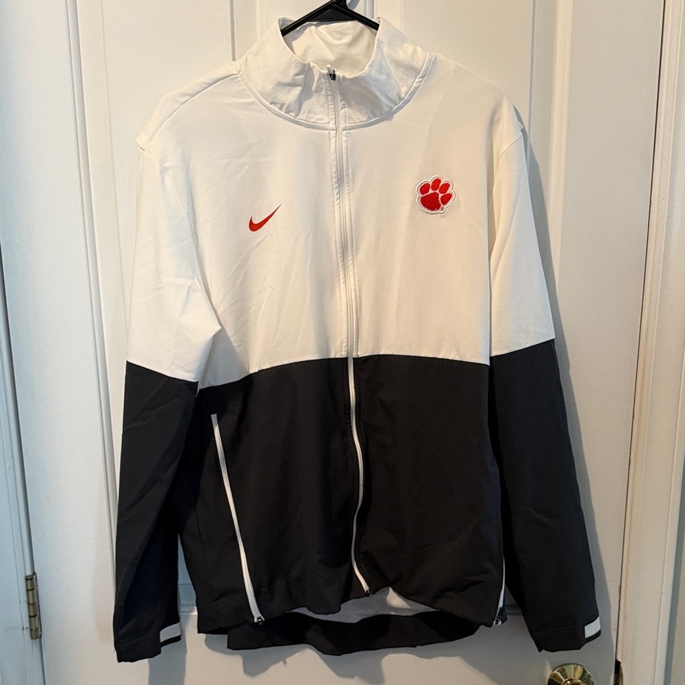 Nike Men's Black and White Windbreaker with Red Accents